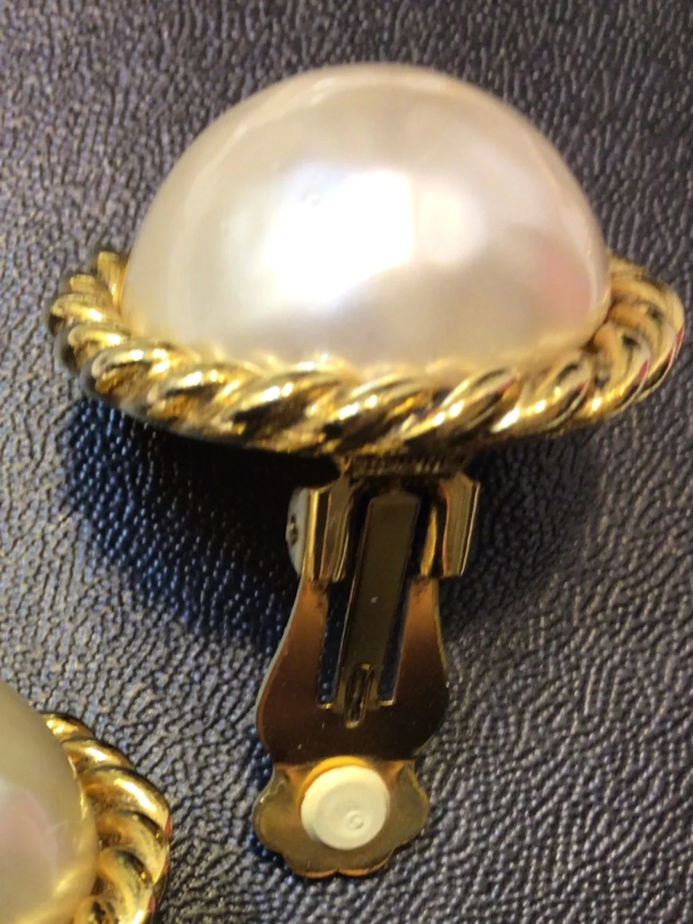 Carolee Signed DESIGNER CLIP-ON Faux Pearl Gold Tone Clip-on Earrings